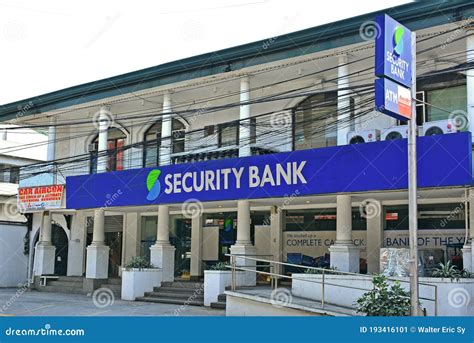 Photos of Security Bank in Quezon City, Metro Manila .